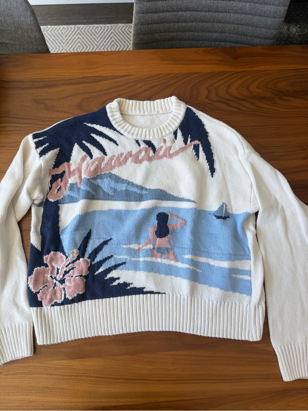 Subdued Florence Italy Cream 'Hawaii' Beach Sweater
